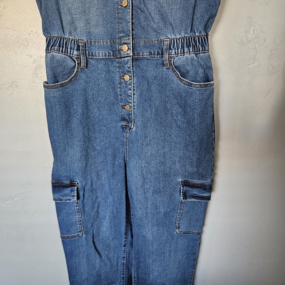 Celebrity Pink Women's Medium Denim Blue Jumpsuit Short Sleeve Cuffed Hem Cargo - Picture 3 of 8